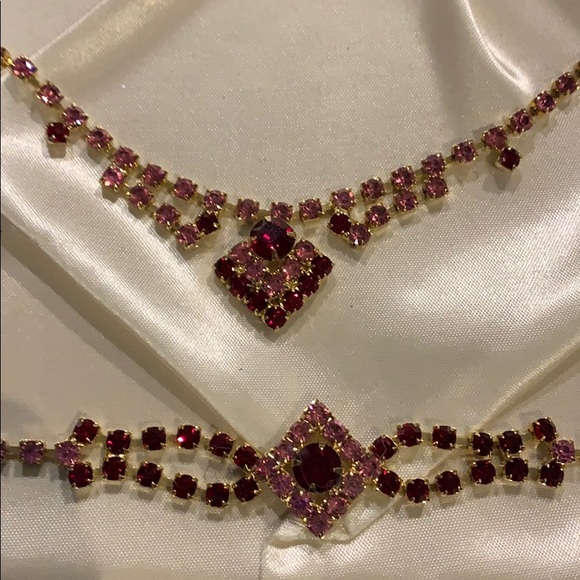 Vintage rhinestone necklace bracelet and earrings - Picture 2 of 3